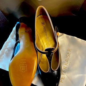 Never worn Peter Kaiser